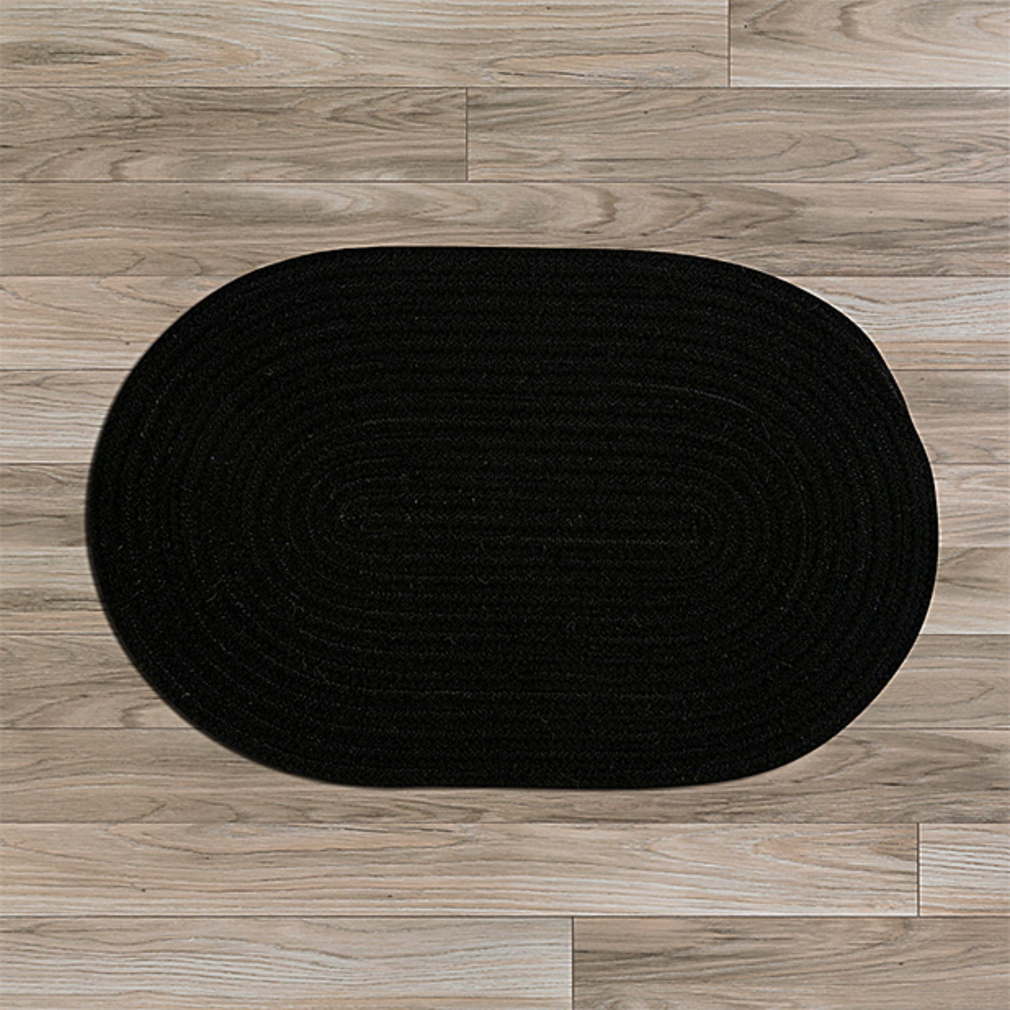 17" Black Oval Traditional Style Area Throw Rug Sample