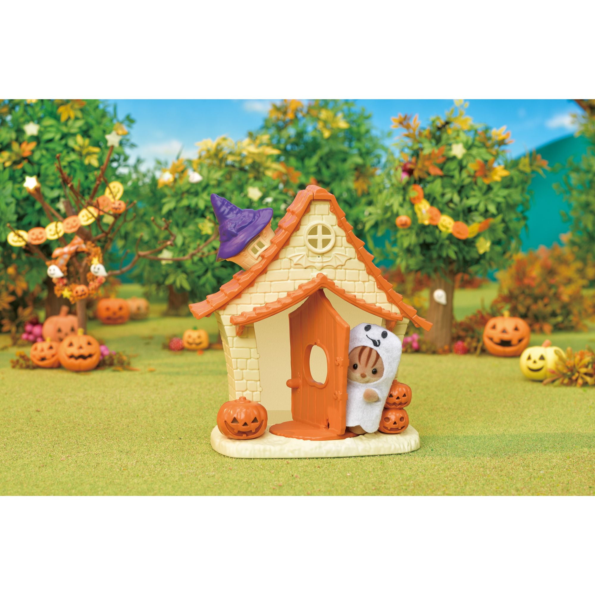 Calico critters best sale halloween playhouse