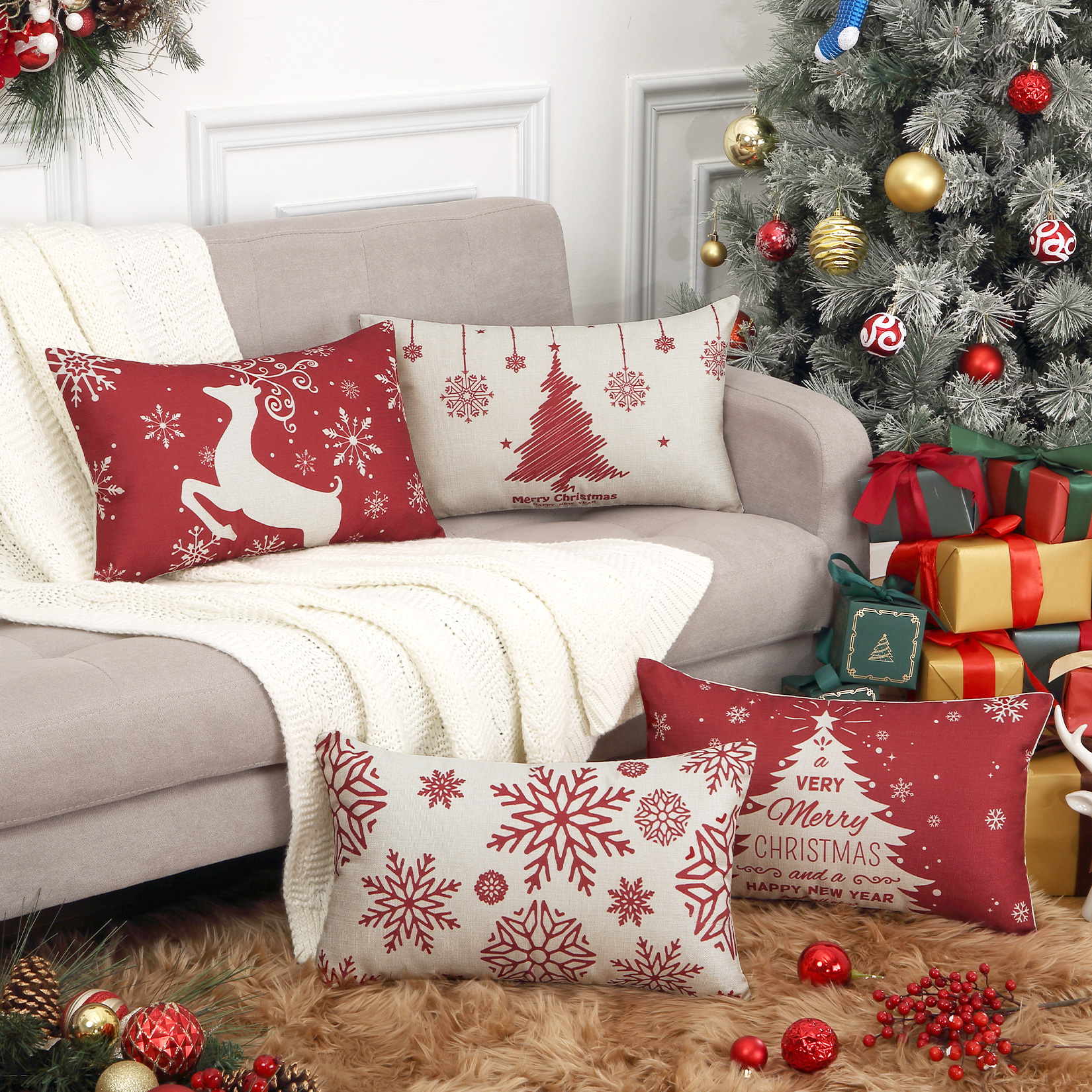 25 Best Christmas Throw Pillows 2019  Christmas decorations living room, Christmas  living rooms, Throw pillows christmas