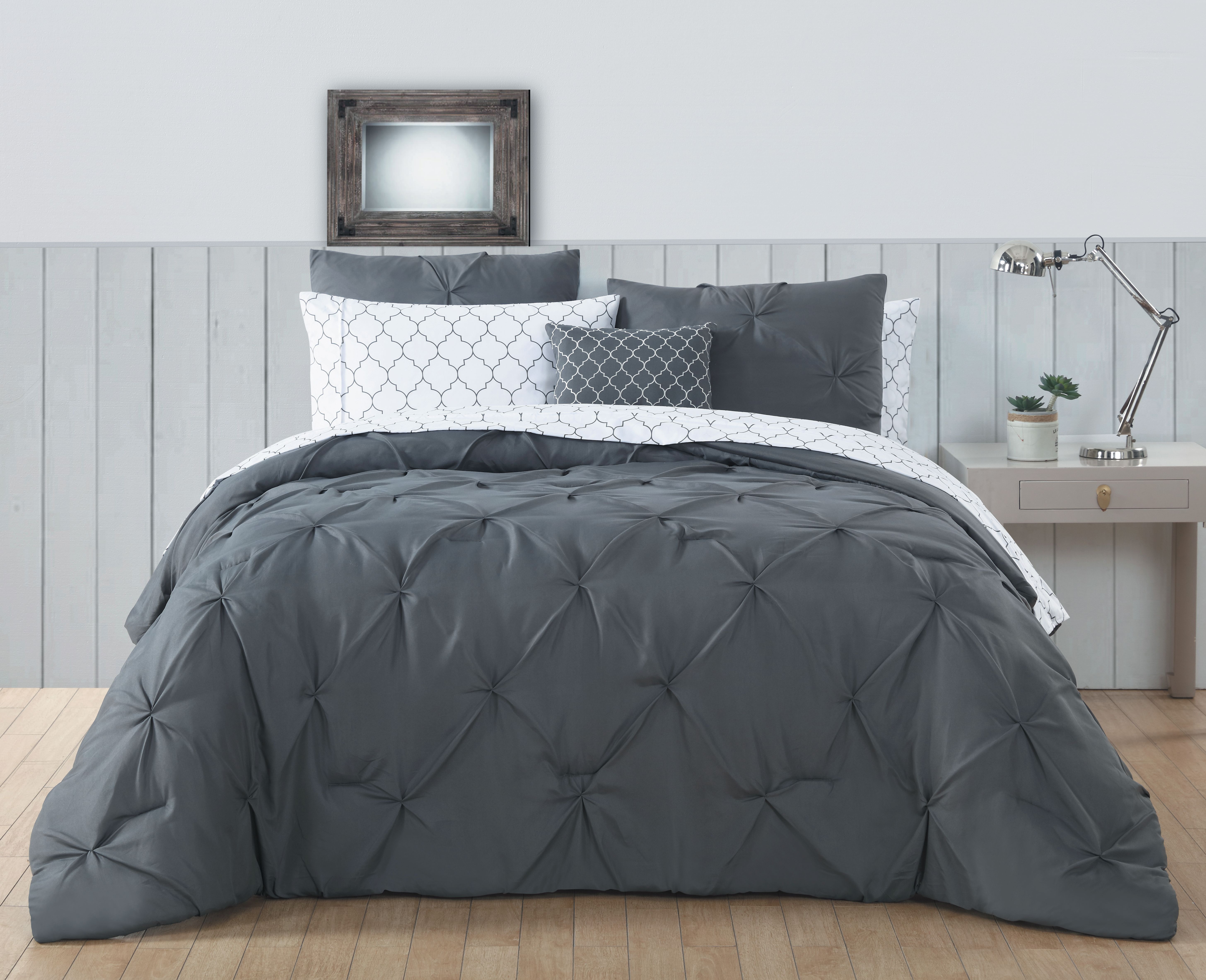 Bradford Pintuck 6pc Bed in a bag