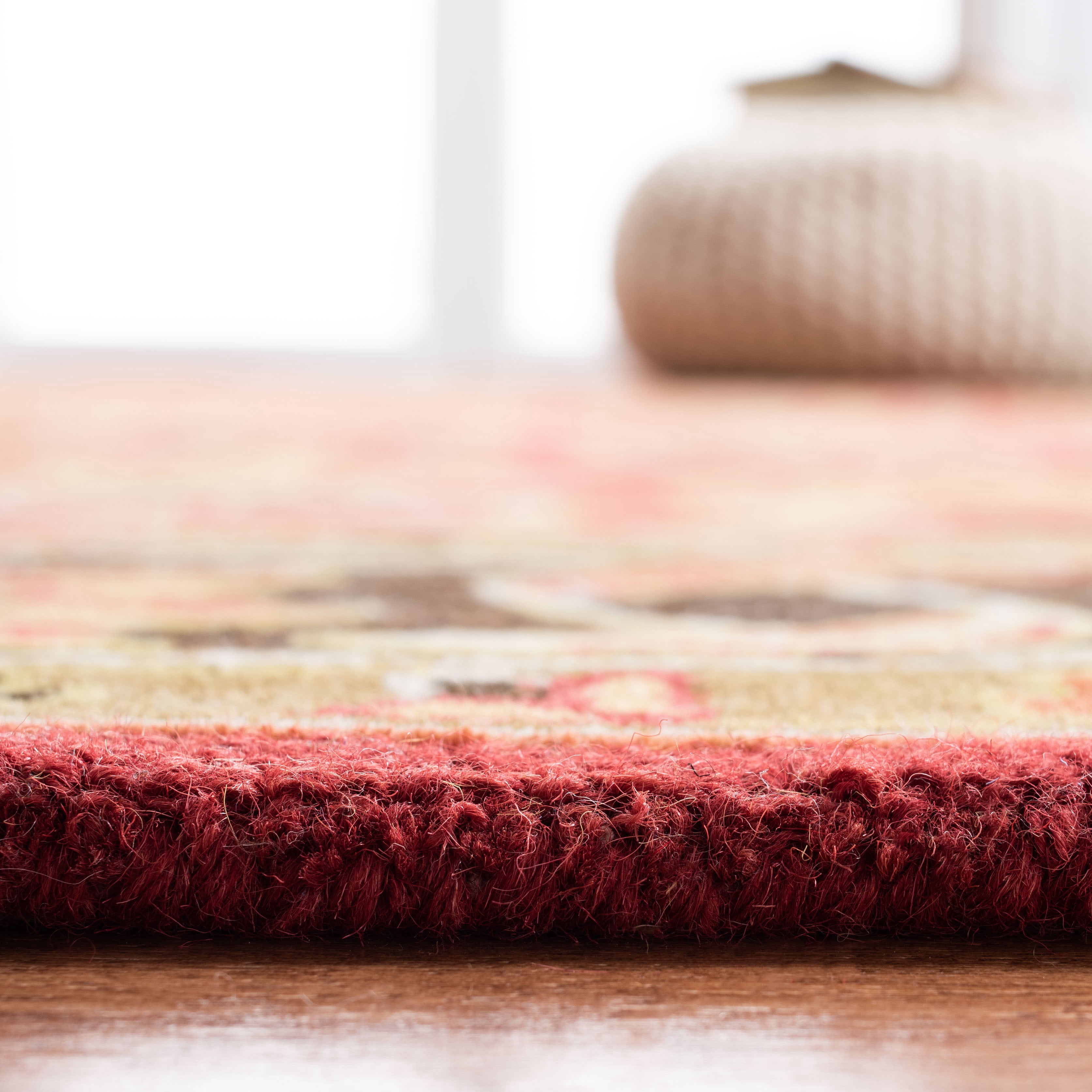Safavieh Heritage Clarisse Floral Wool Area Rug, Red/Gold, 6' x 6' Round