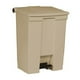 thumbnail image 1 of Contenedor De Pedal 18 GAL Rubbermaid Beige Rubbermaid Legacy Step On, 1 of 4