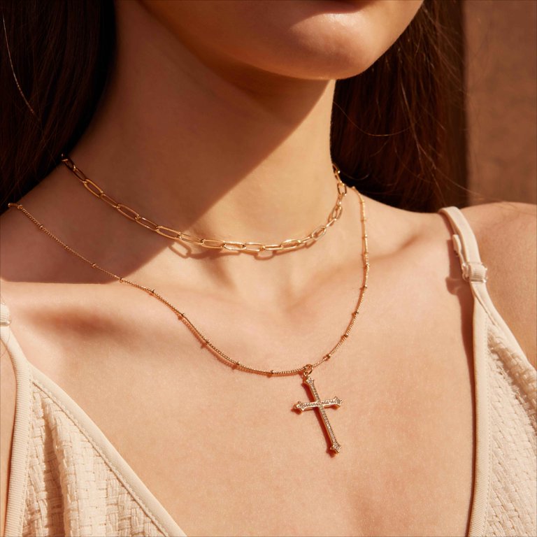 Valloey Rover Gold Cross Necklace for Women 14K Gold Plated Chain Necklace Dainty Gold Cross Pendant Necklace Simple Cute Necklaces for Girls