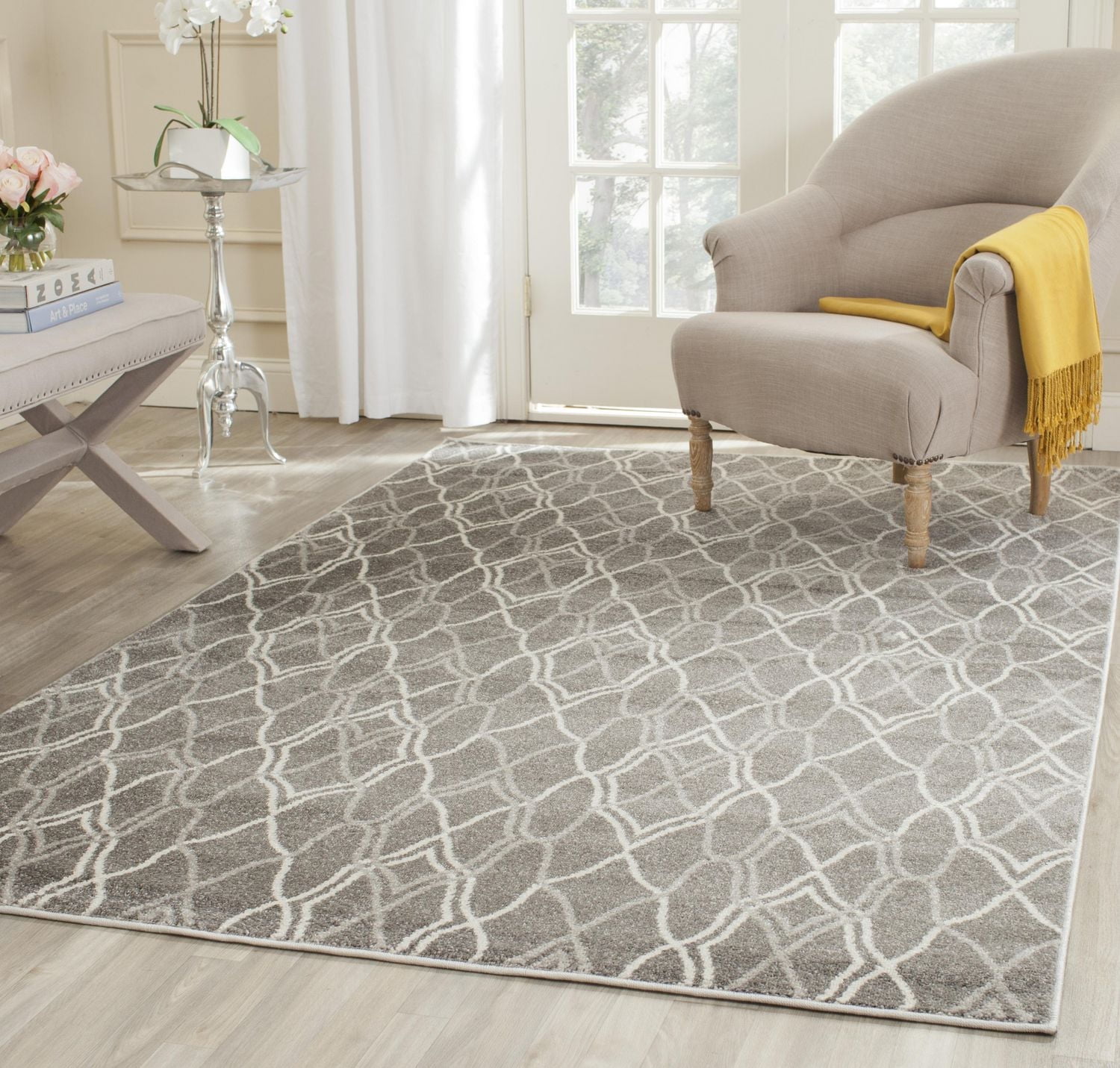 Safavieh Amherst Virginia Geometric Area Rug