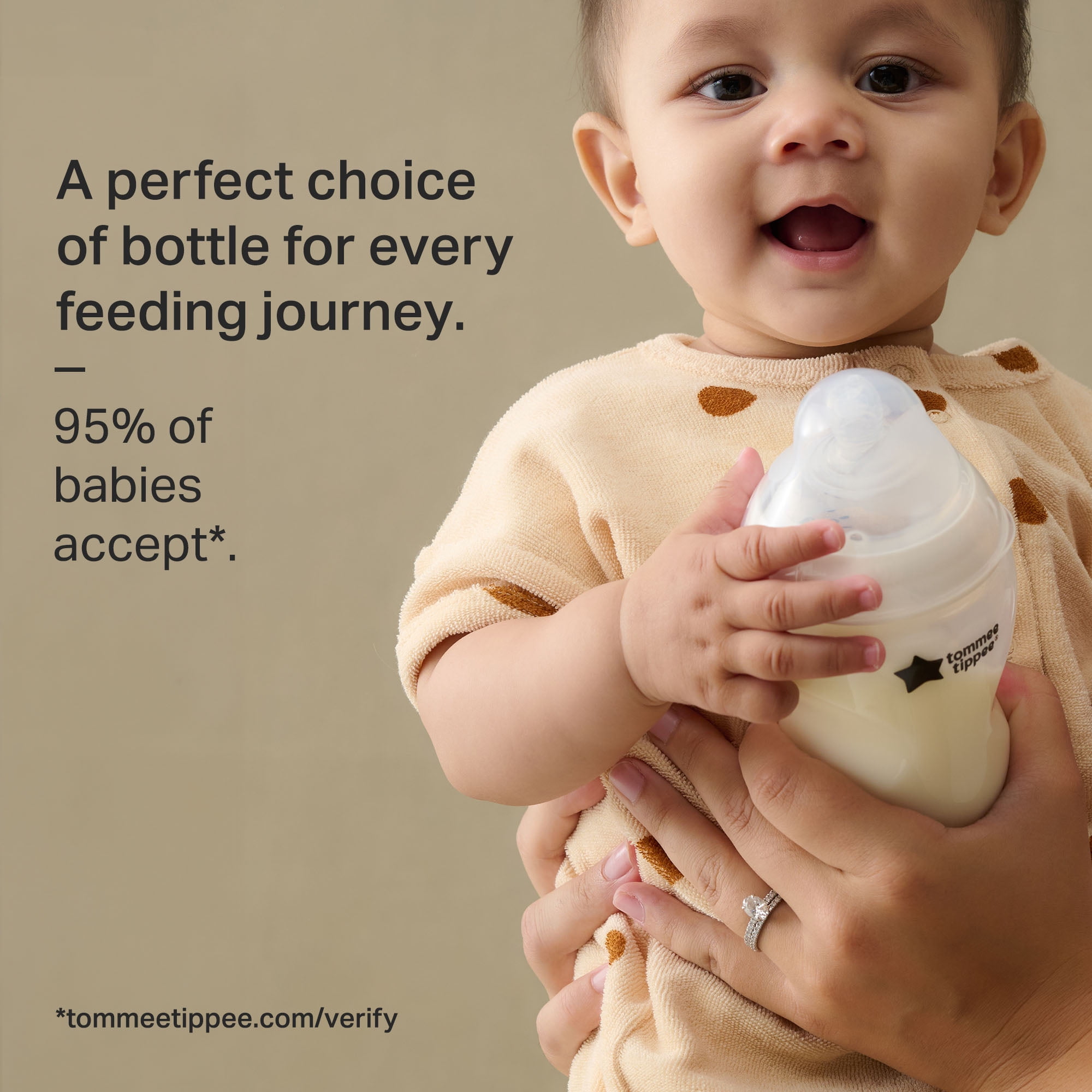 Tommee Tippee Natural Start Baby’s First Newborn Bottle Set, 2x 5oz and 2x 9oz Self-Sterilizing Baby Bottles, Slow & Medium Flow Nipples with Anti-Colic Valves, 0-6 Month Pacifier