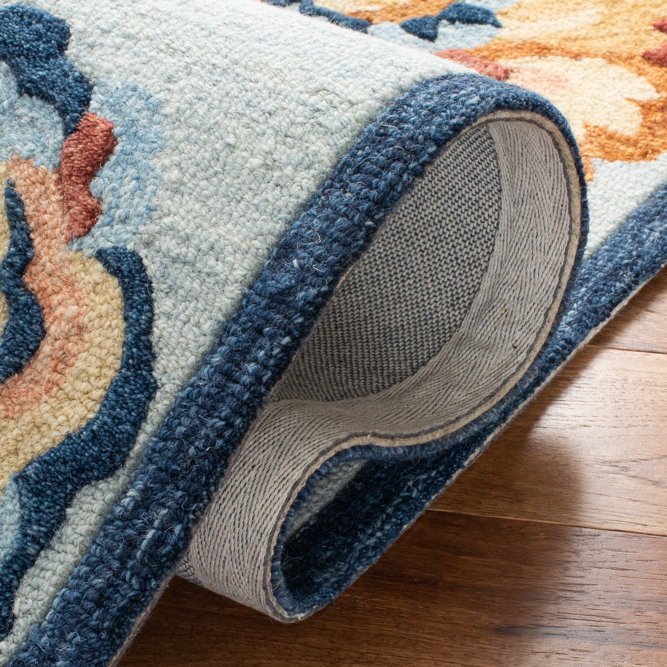 SAFAVIEH Metro Mariam Floral Area Rug, Blue/Ivory, 8' x 10'