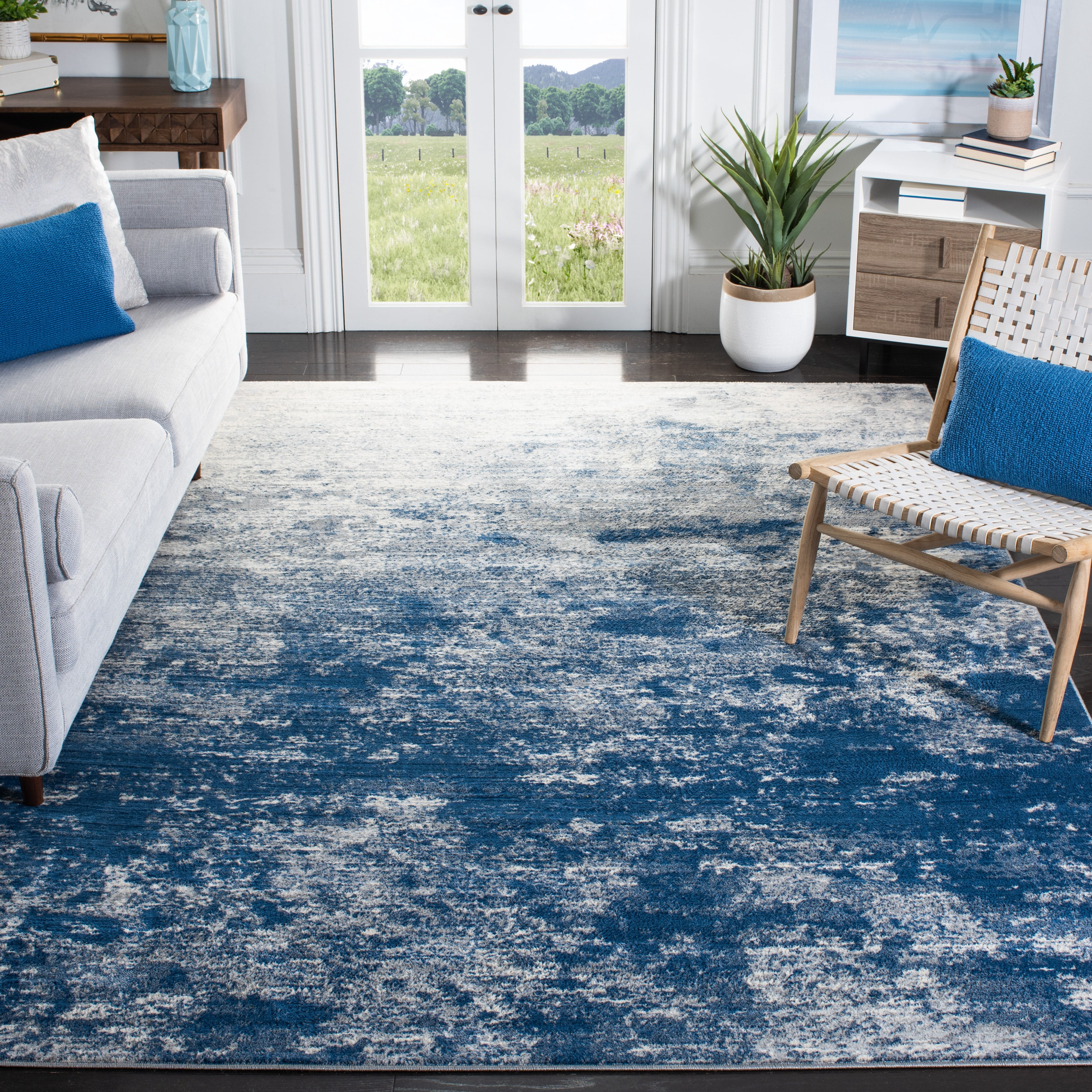 SAFAVIEH Brentwood Ainslee Abstract Area Rug, Grey/Navy, 9' x 9' Square