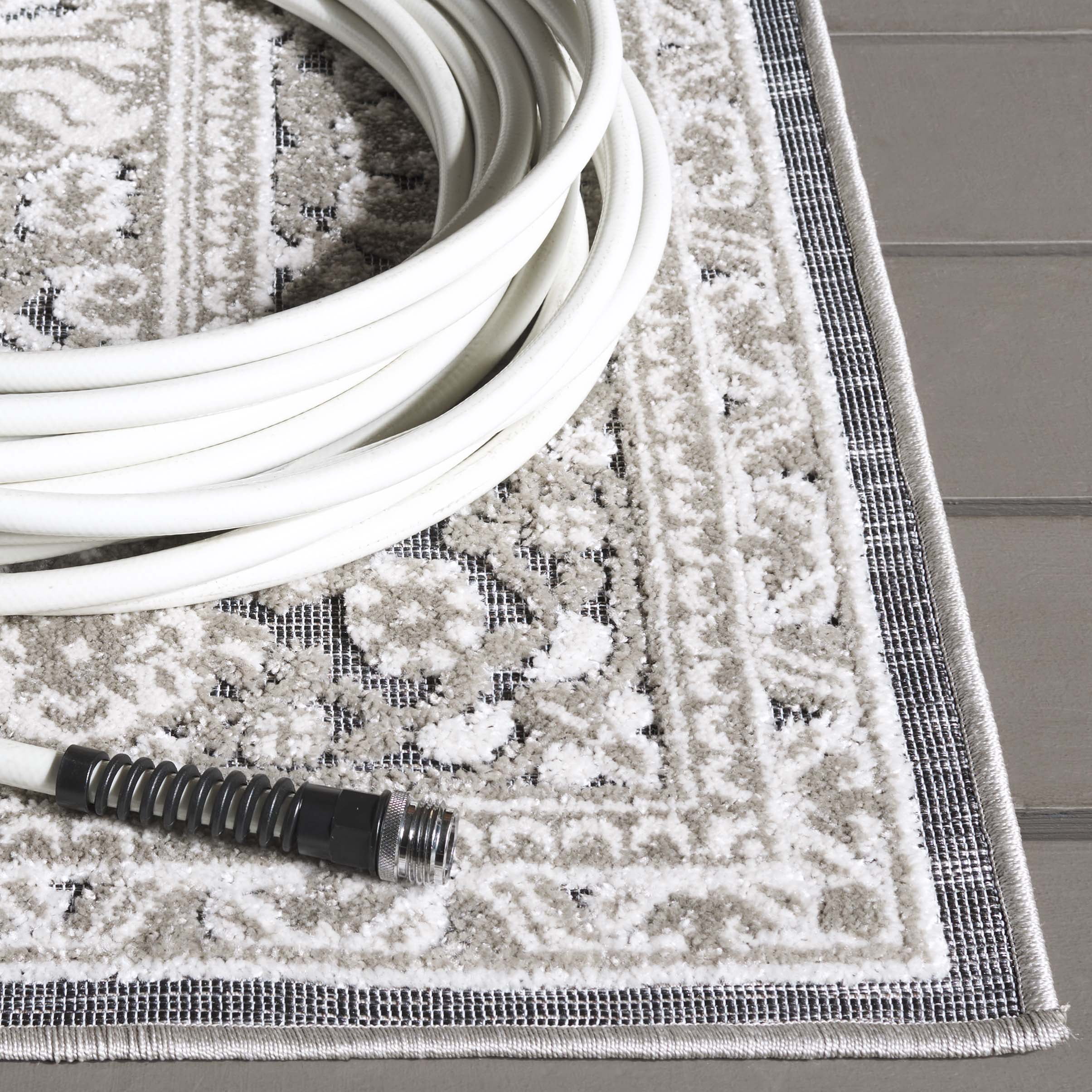SAFAVIEH Cabana Joshua Medallion Indoor/Outdoor Area Rug, Grey/Ivory, 4' x 6'