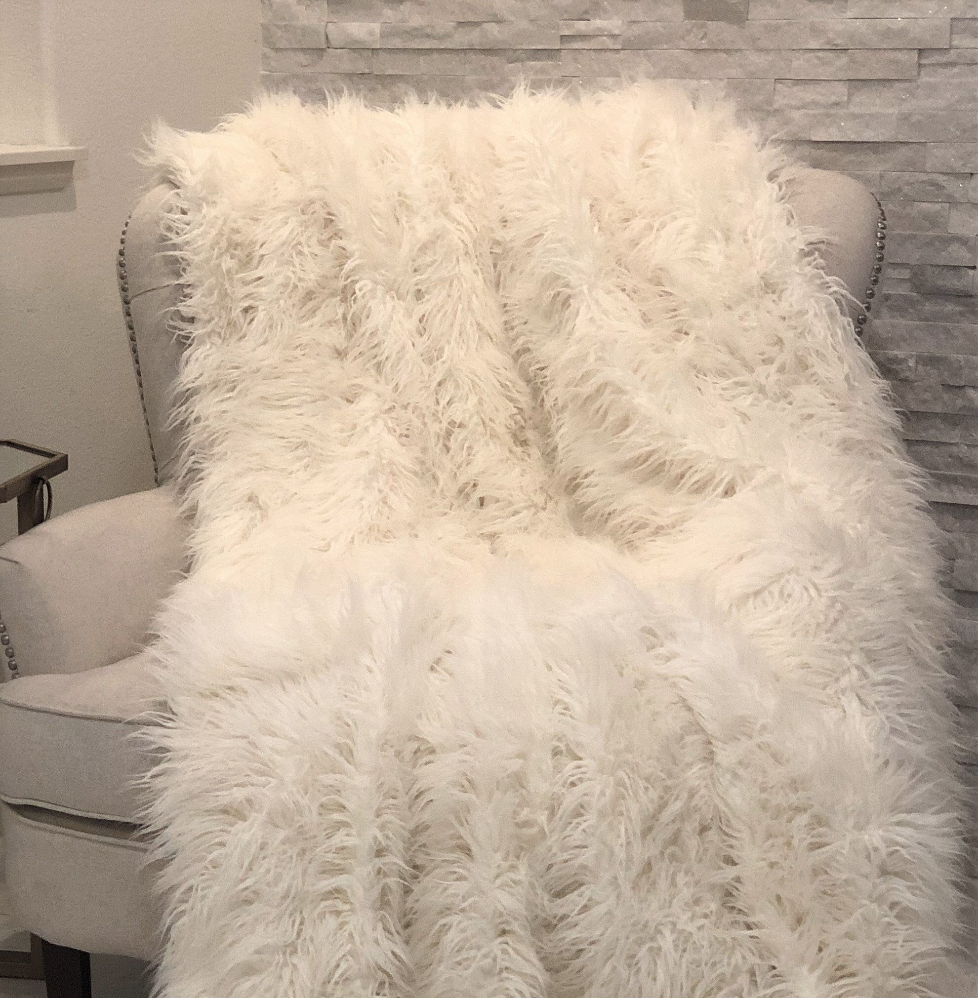 Plutus Mongolian Faux Fur Throw