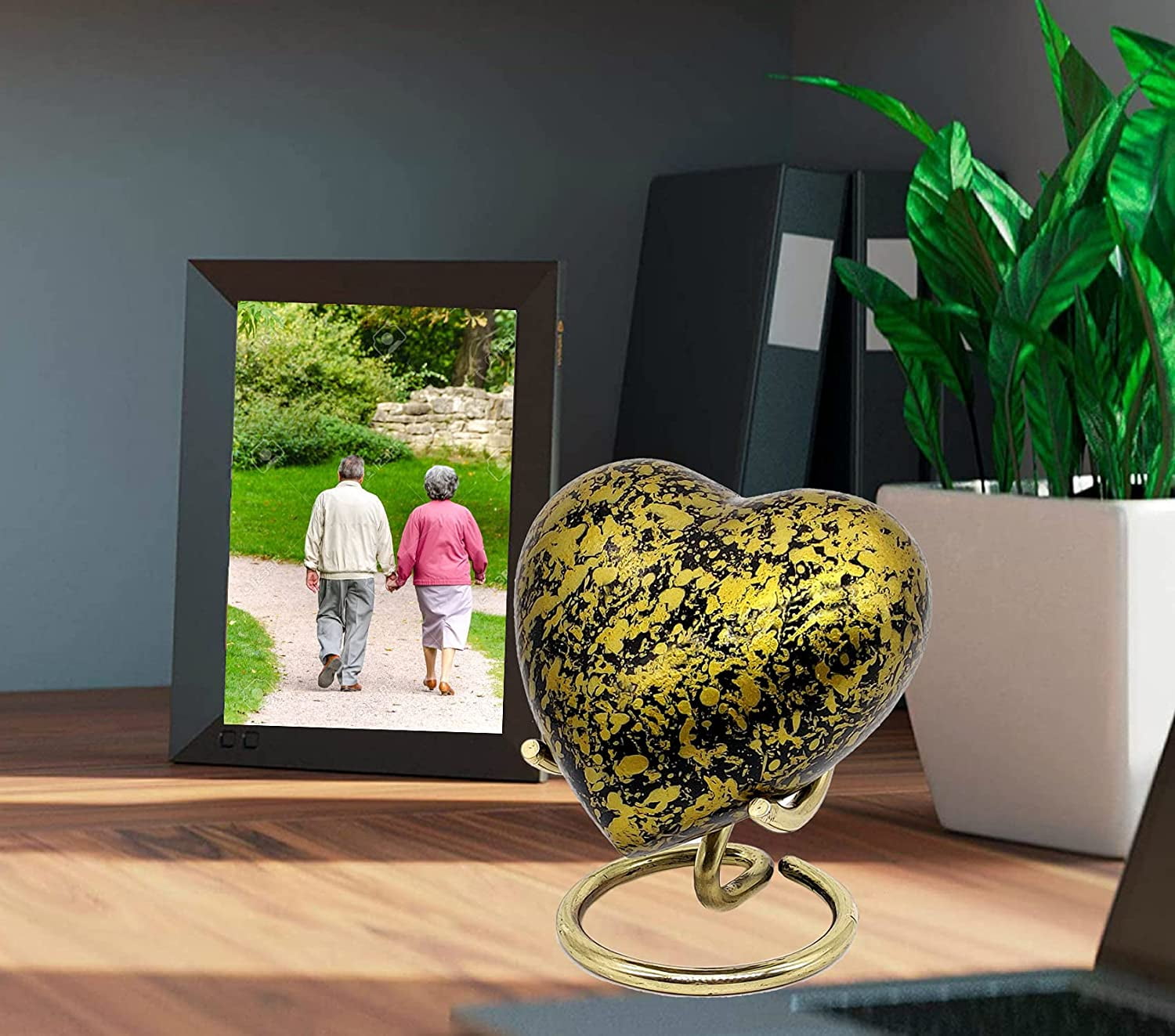 5MOONSUN5's Handcrafted Heart Urn Keepsake Cremation Urn for Human pet Ashes Golden Urn Heart Shaped - Perfect for Adults & Infants Honor Your Loved One. Comes with Brass Stand & Premium Box