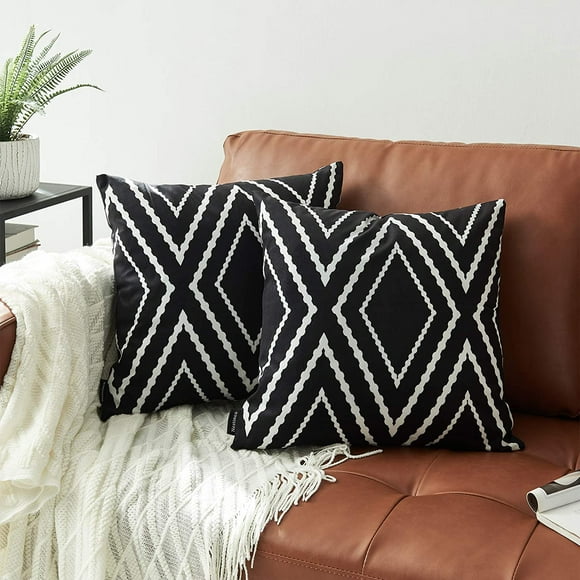 Set of 2 Black Pillow Shams 45.72 x 45.72 cm Boho Aztec Polyester Blend Square Decorative Throw Pillow Shams for Sofa Bed Decor