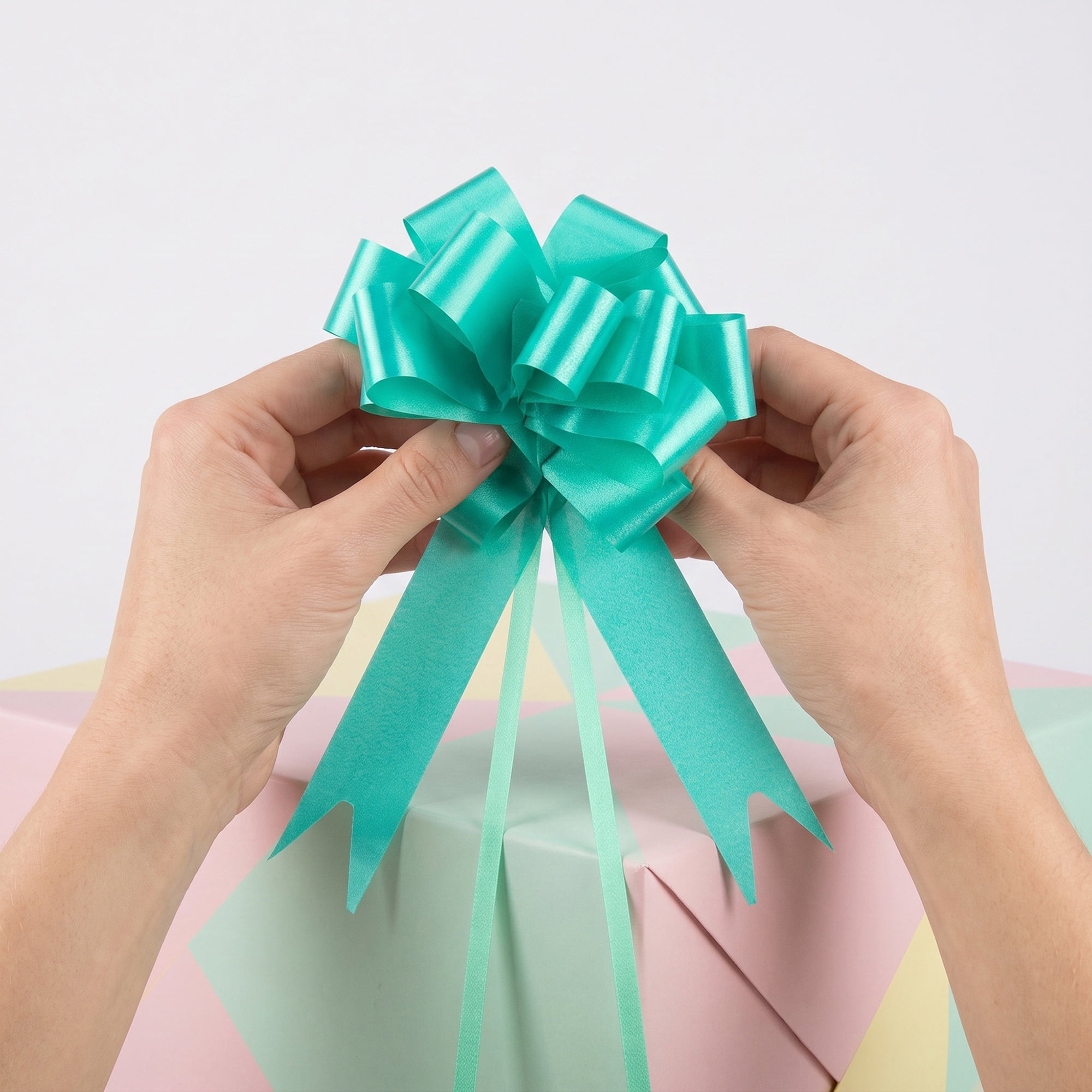 Unique Bargains Crush-Resistant Metallic Bows for Gift Wrapping and Decoration Green