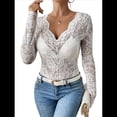 thumbnail image 2 of Blusa de de Encaje para Mujer, Larga, Cuello en V, Transparente, con Encaje Floral. XL, 2 of 7
