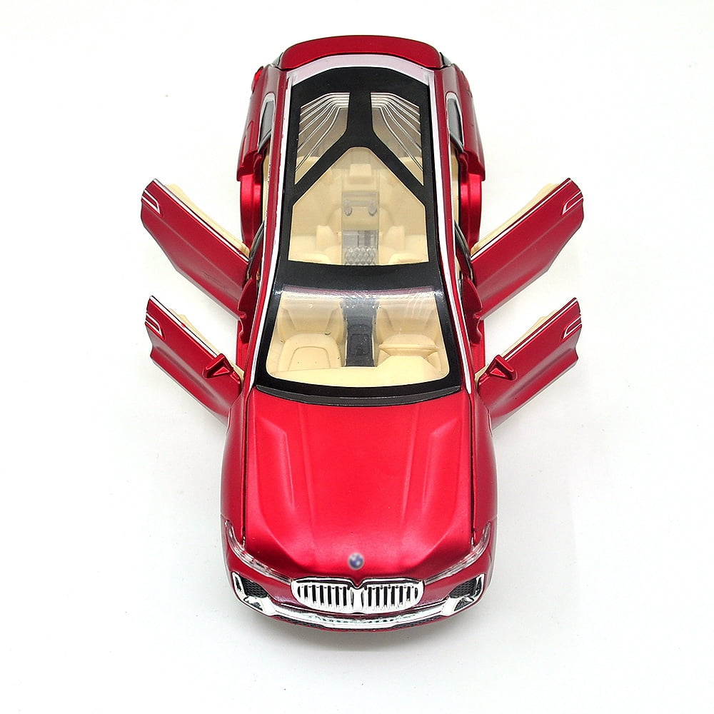 1:32 ratio is suitable for BMW X7 alloy die-casting models, equipped with openable doors, lights, sound and rebound functions. Boy's toy car, children's birthday gift toy car.