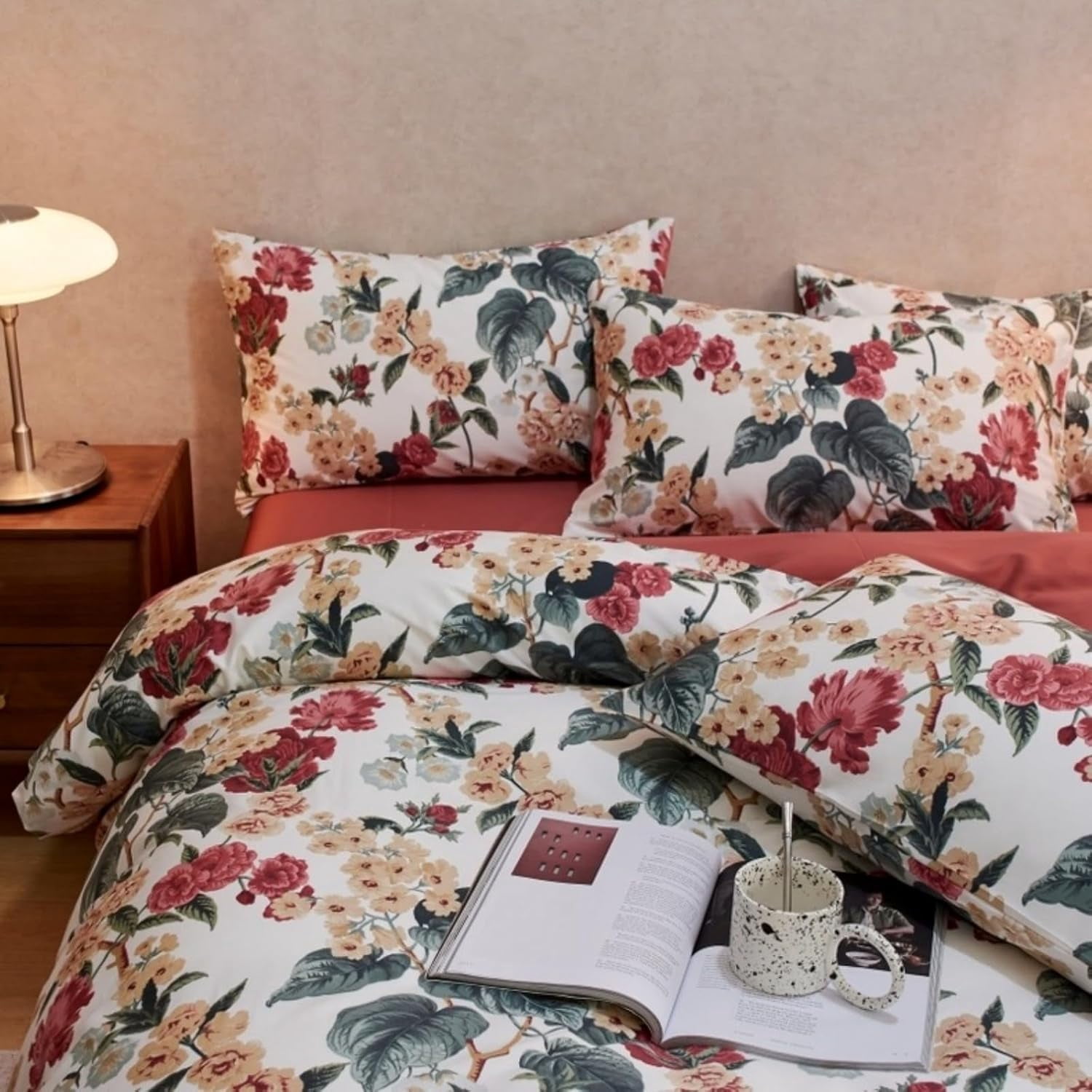 NAYOROOM Duvet Cover Set Queen, 3 Piece Romantic Red Floral Breathable Reversible Soft Duvet Cover Set for Adults