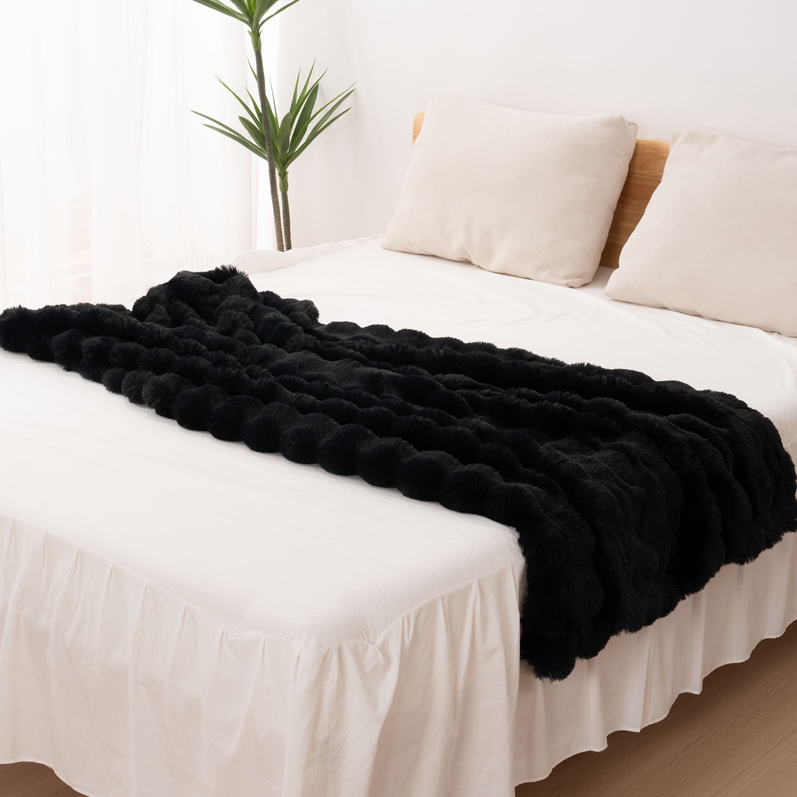 VK·LIVING Thick Ribbed Faux Rabbit Fur Cozy Reversible Throw Blanket,Super Soft 3D Striped Fuzzy Cozy Blankets,Black,60"x 80"