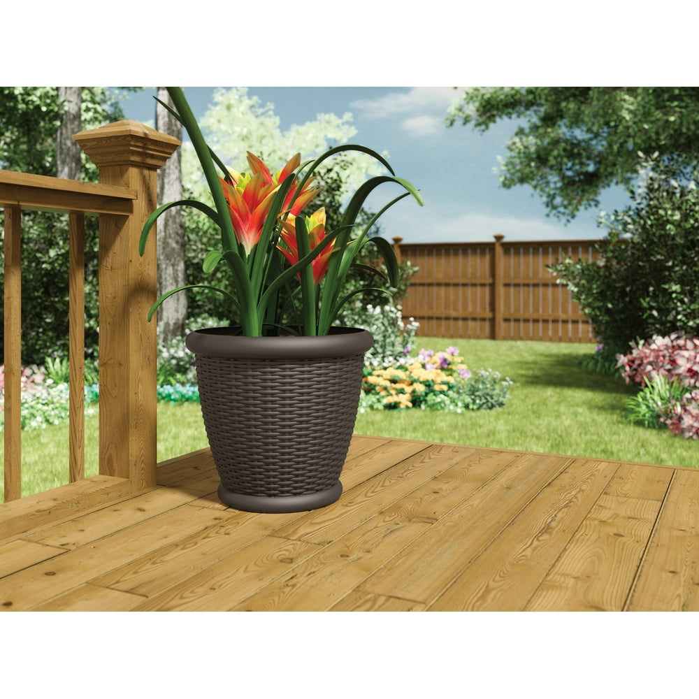 Suncast 18" Willow® Decorative Planter Java