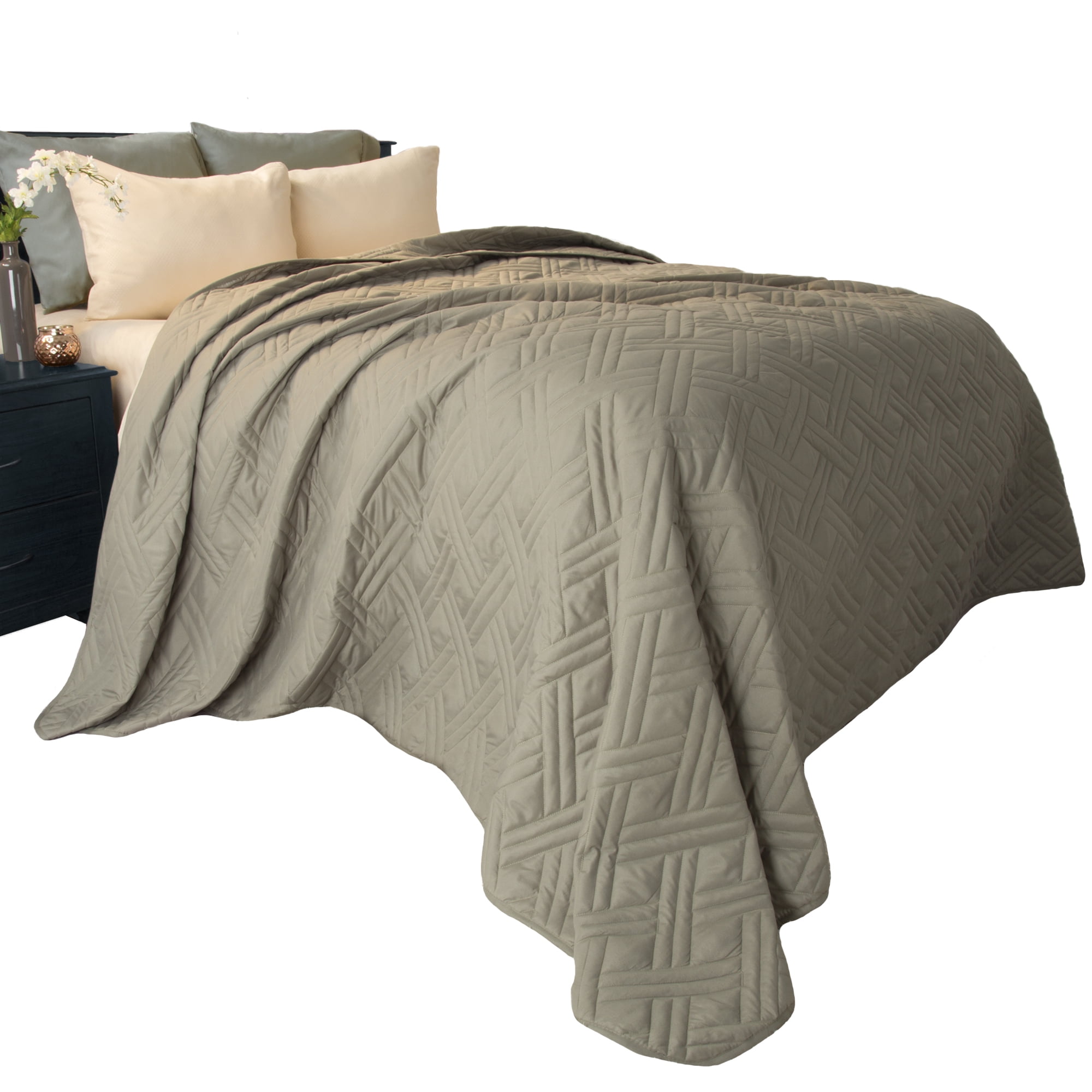 Somerset Home Solid Color Bed Quilt, Full/Queen, Green
