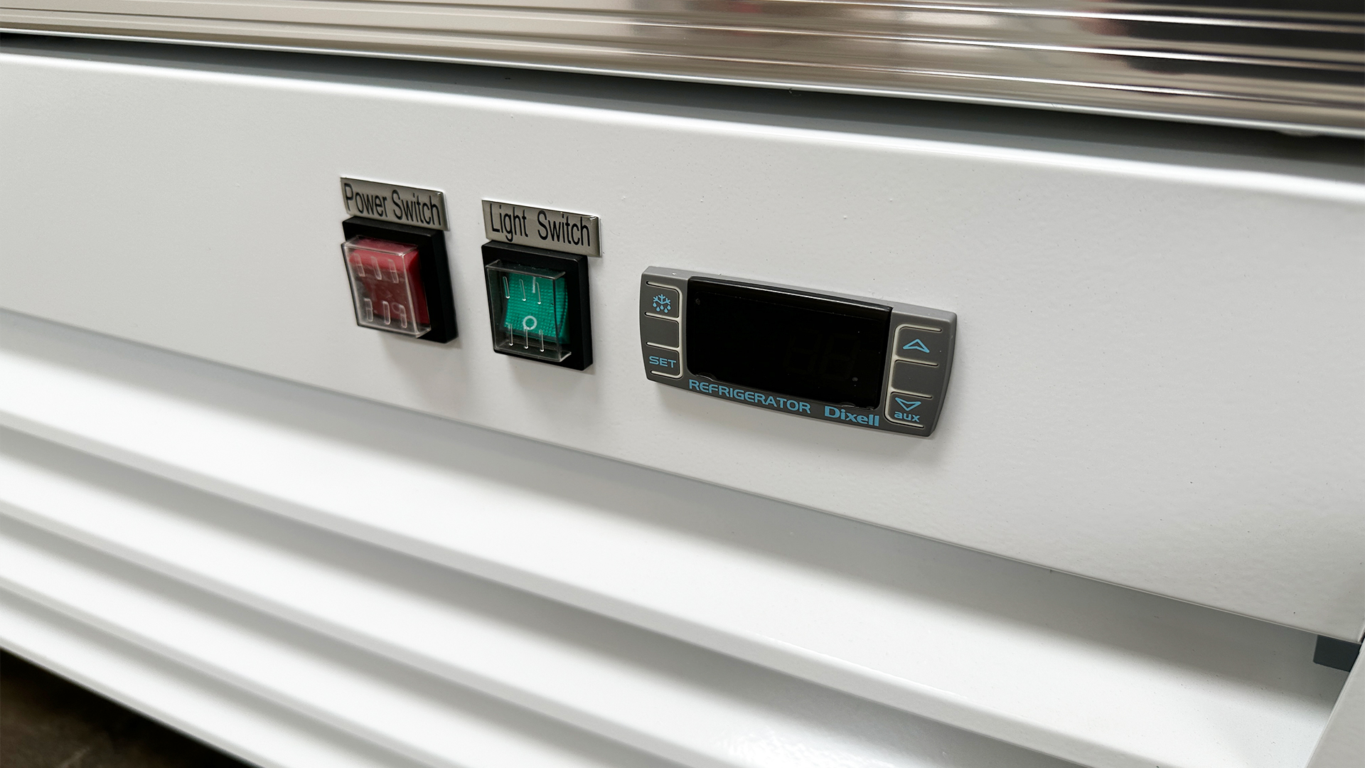 54 in. Commercial Glass Door Refrigerator 45 Cu.Ft Auto Defrost. Merchandiser Cooler Refrigerator 53.6''Wx33.7''Dx83.8''H