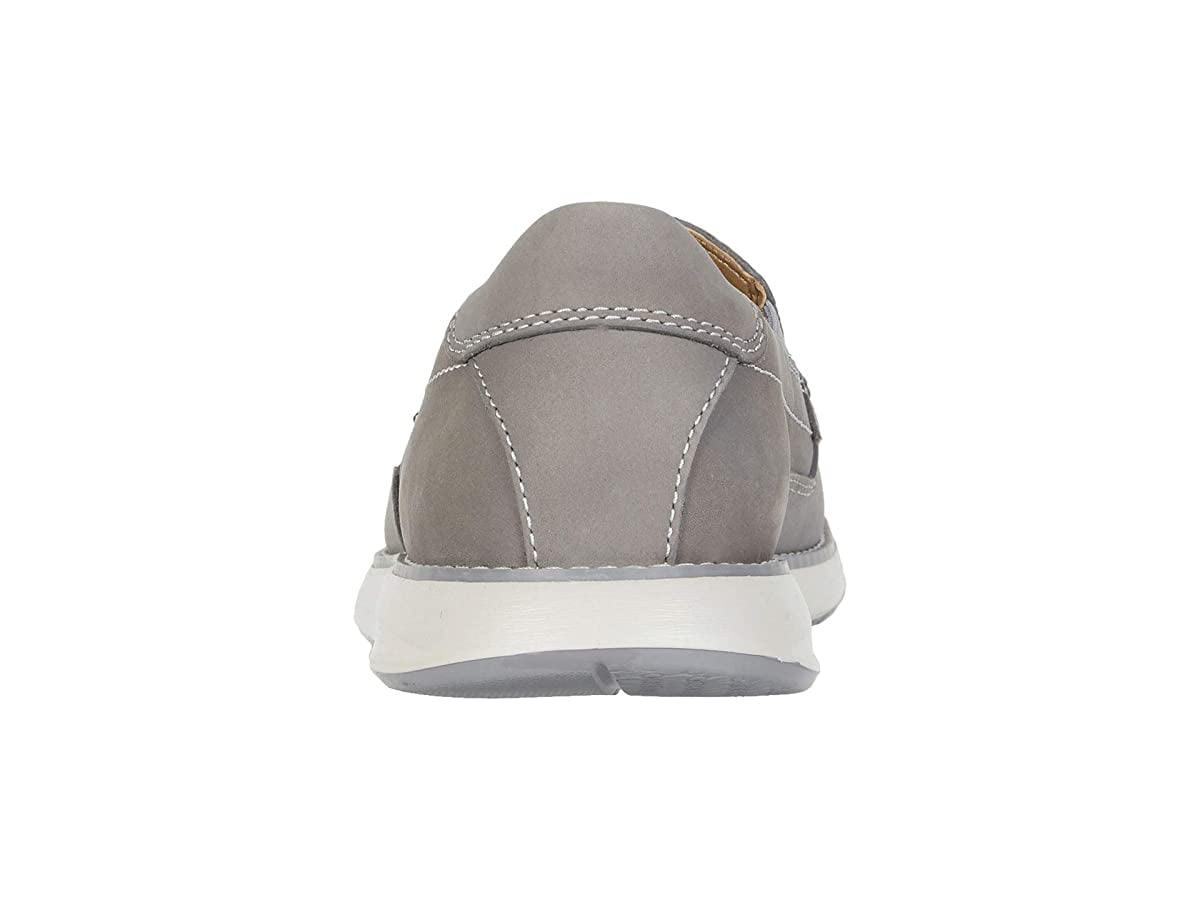 un pilot step clarks