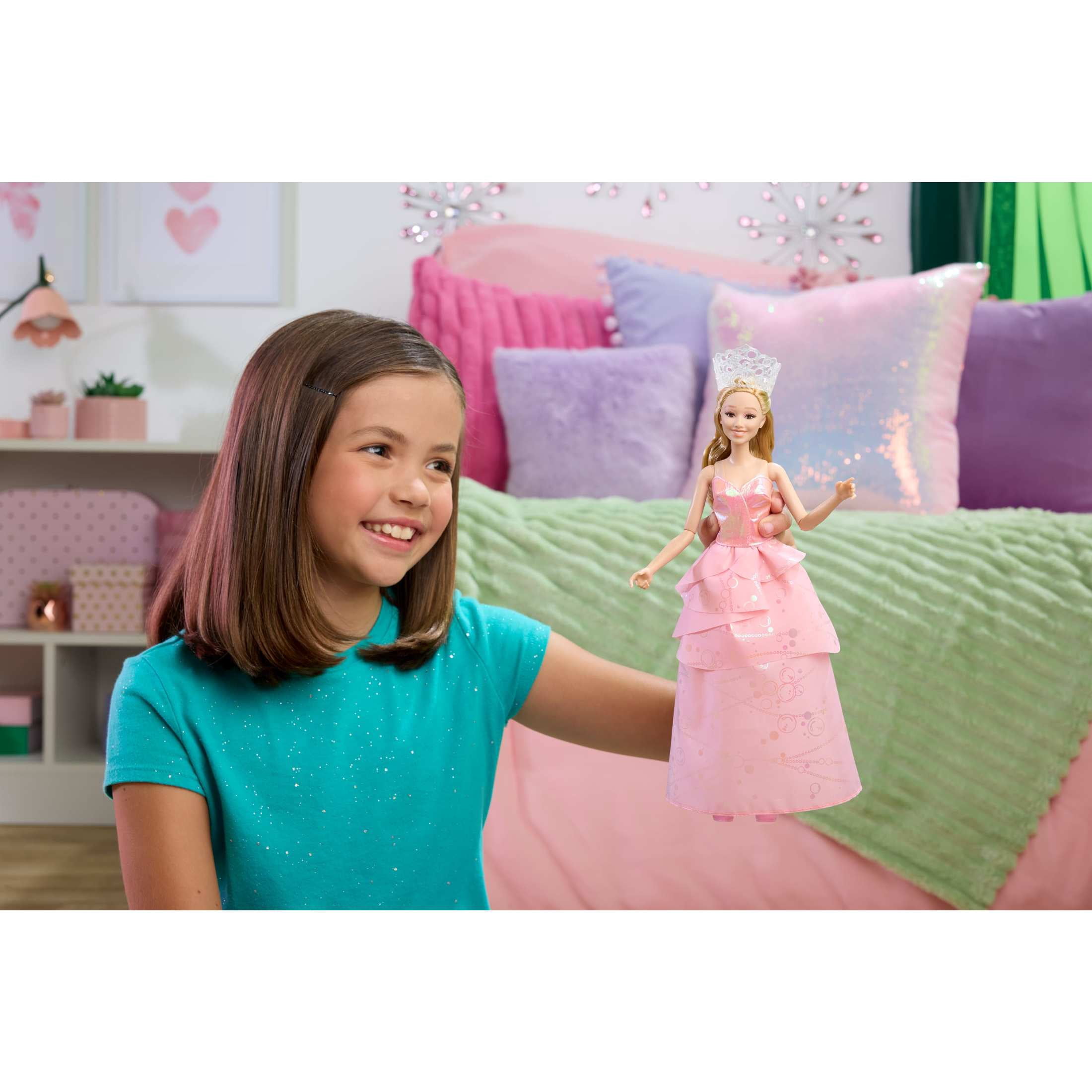 Universal Pictures’ Wicked Glinda Upland Fashion Doll in Removable Movie-Inspired Outfit