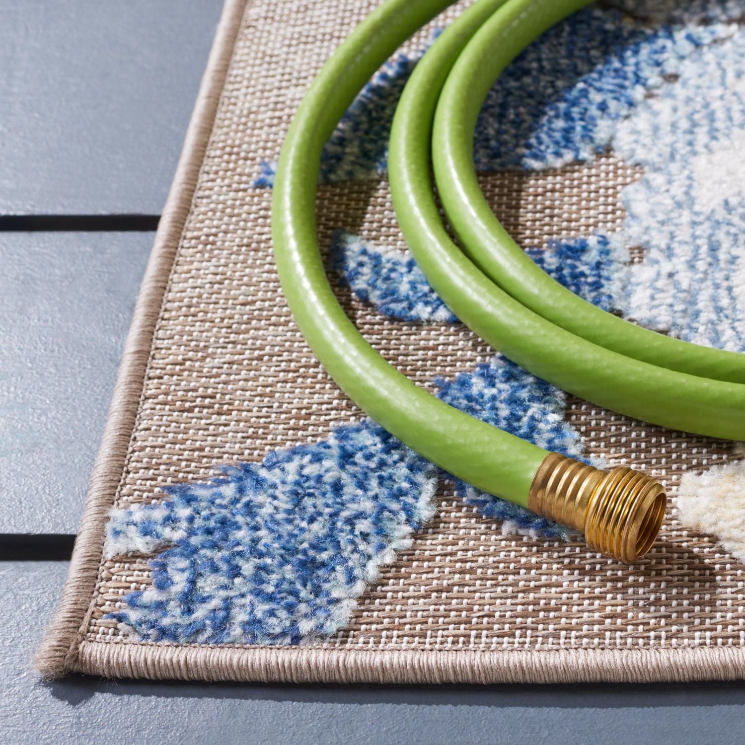 SAFAVIEH Sarasota Averill Tapis Floral Intérieur/Extérieur