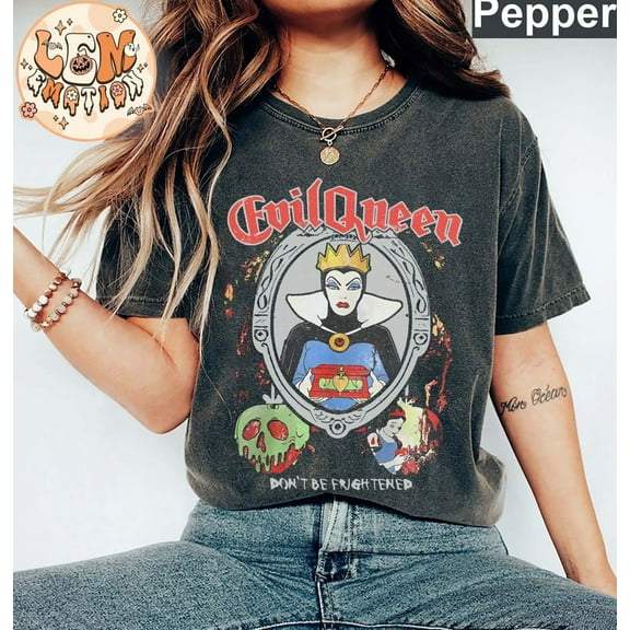 Retro 90s Disney Snow White Evil Queen Don't Be Frightened Portrait Comfort Colors T-Shirt , Snow White Evil Queen Shirt, Disney Trip, Pepper Color, Size S