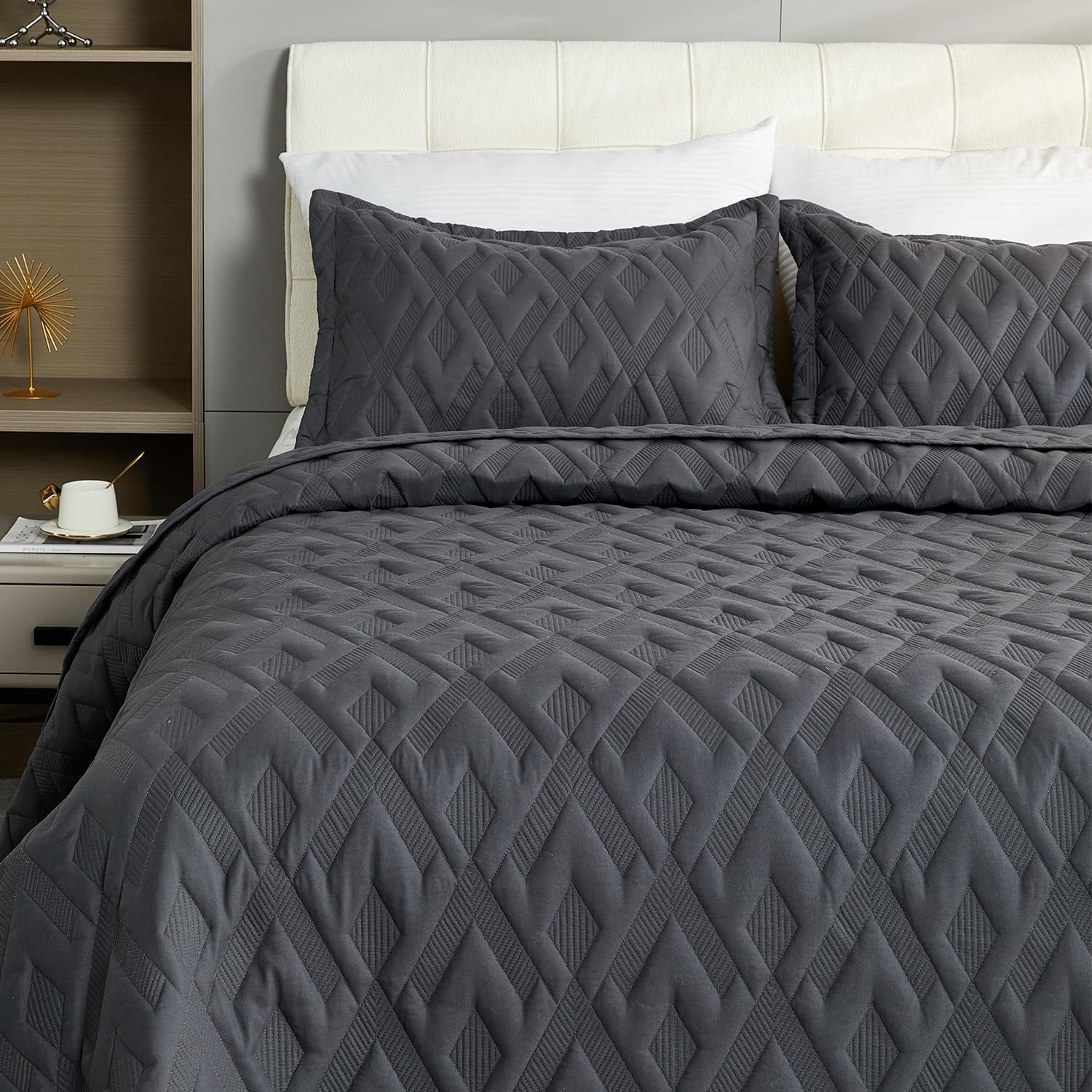 Evenhug 3 Piece King Size Quilt Set Gray Geometric Bedspread for All Seasons