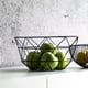 thumbnail image 2 of Cesta de frutas de alambre de metal Teetookea, frutero de malla creativa, soporte de almacenamiento de metal redondo, contenedor de estilo moderno para mostrador de cocina, centro de mesa decorativo, encimera, decoración del hogar (grande) Vhermosa DLM375, 2 of 6