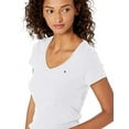 thumbnail image 2 of Tommy Hilfiger T-Shirt à Manches Courtes Col en V pour Femmes, 2 of 2
