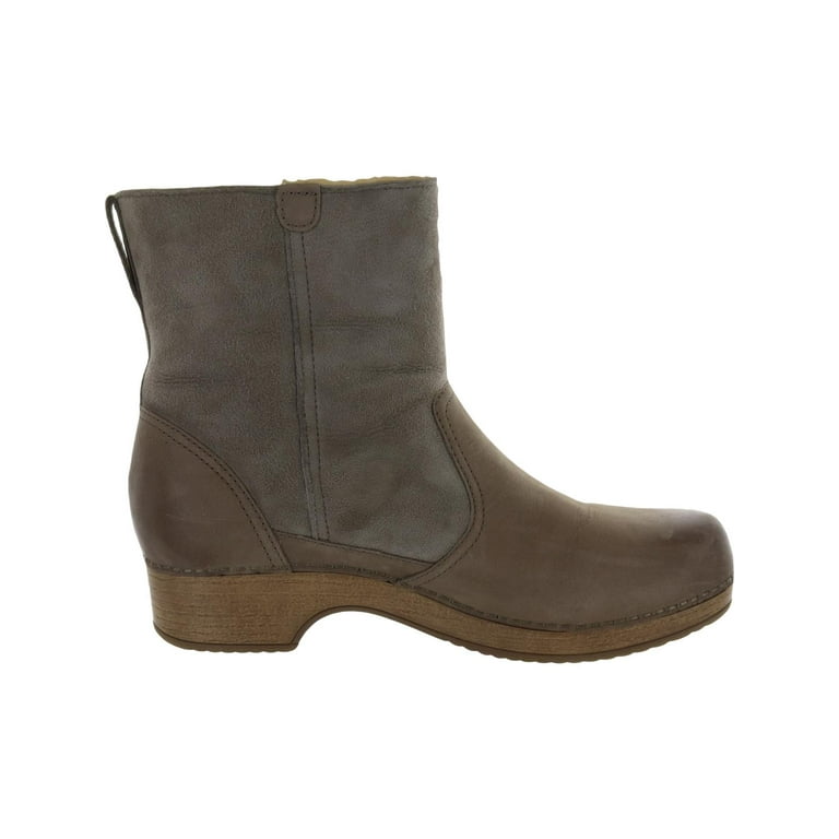 Dansko boots 39 2025