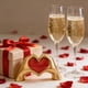thumbnail image 1 of Adorno de corazón para San Valentín | Figura romántica de resina para regalar | Decoración dorada para el hogar, aniversario, boda o pareja, 1 of 6
