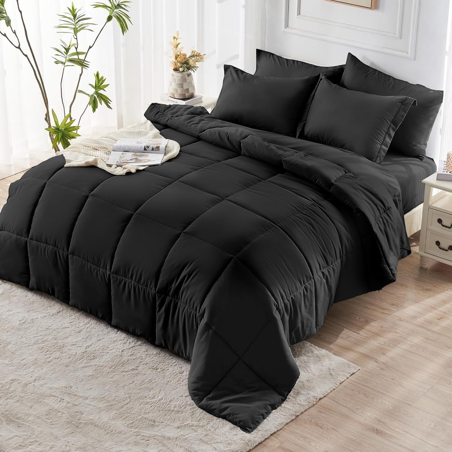 Cooling Comforter Twin Size, Down Alternative Duvet Insert with Corner Tabs, All Season Soft Quilted Bed Comforter, Lightweight Bedding for Women & Men, Black