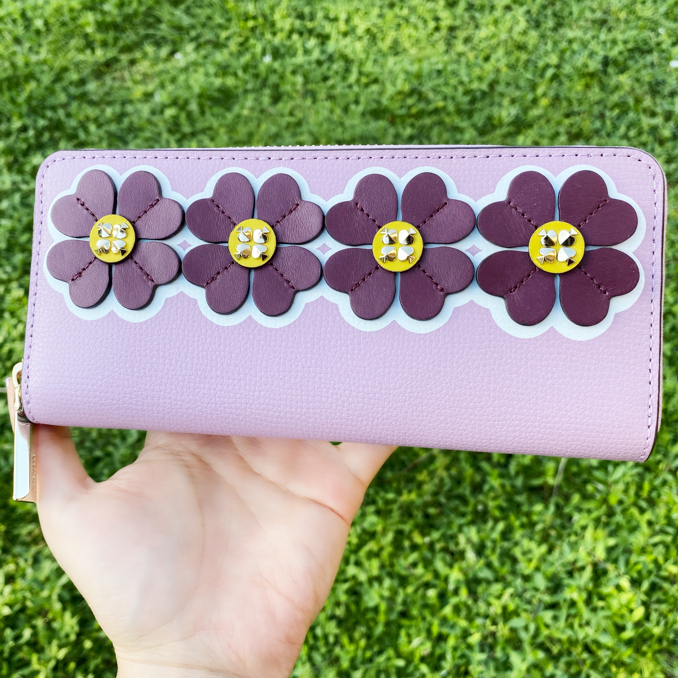 Kate Spade Sylvia Graphic Clover Applique Slim Continental Wallet Orchid Multi