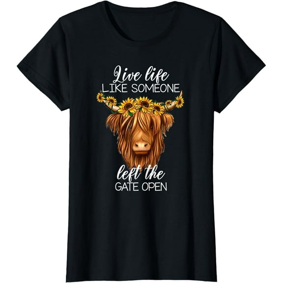 Country Heifer Highland Cow With Sunflowers Farm Farmer Girl T-Shirt