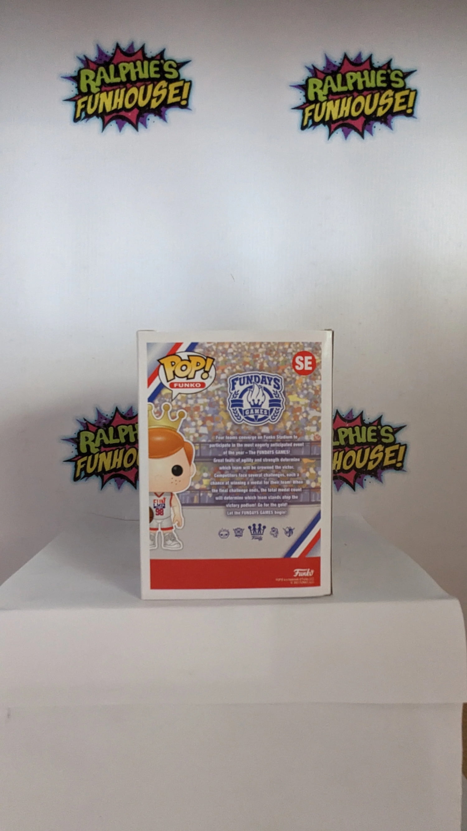 Funko POP! Fundays Dream Team Freddy SE LE 5000 Box of Fun Exclusive
