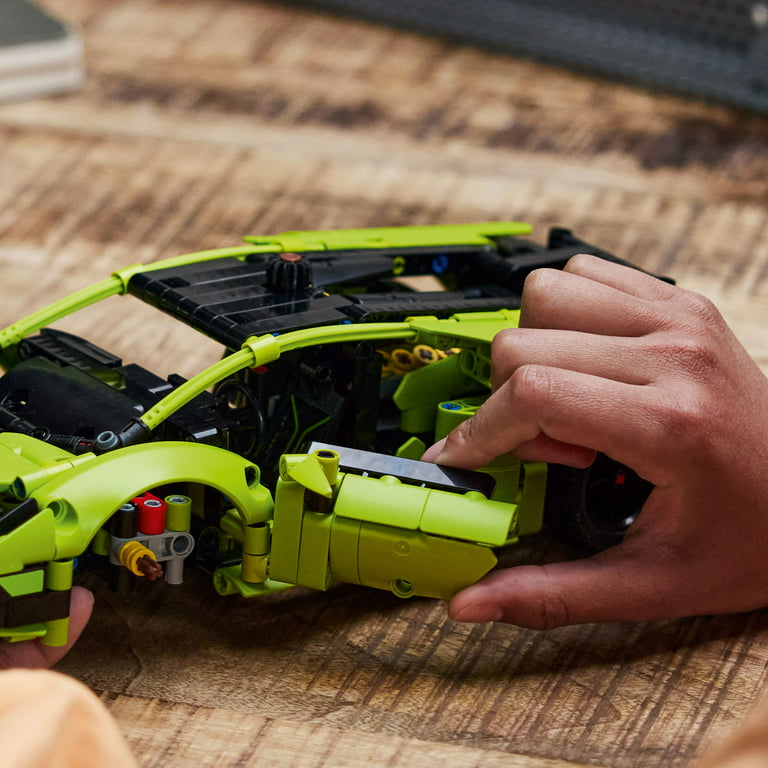 LEGO Technic 42161 Lamborghini Huracán Tecnica Model Car Set