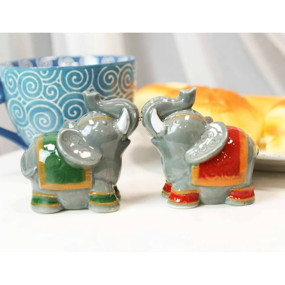 Ceramic Circus Carnival Elephants Trunks Up Salt Pepper Shakers Figurine Set
