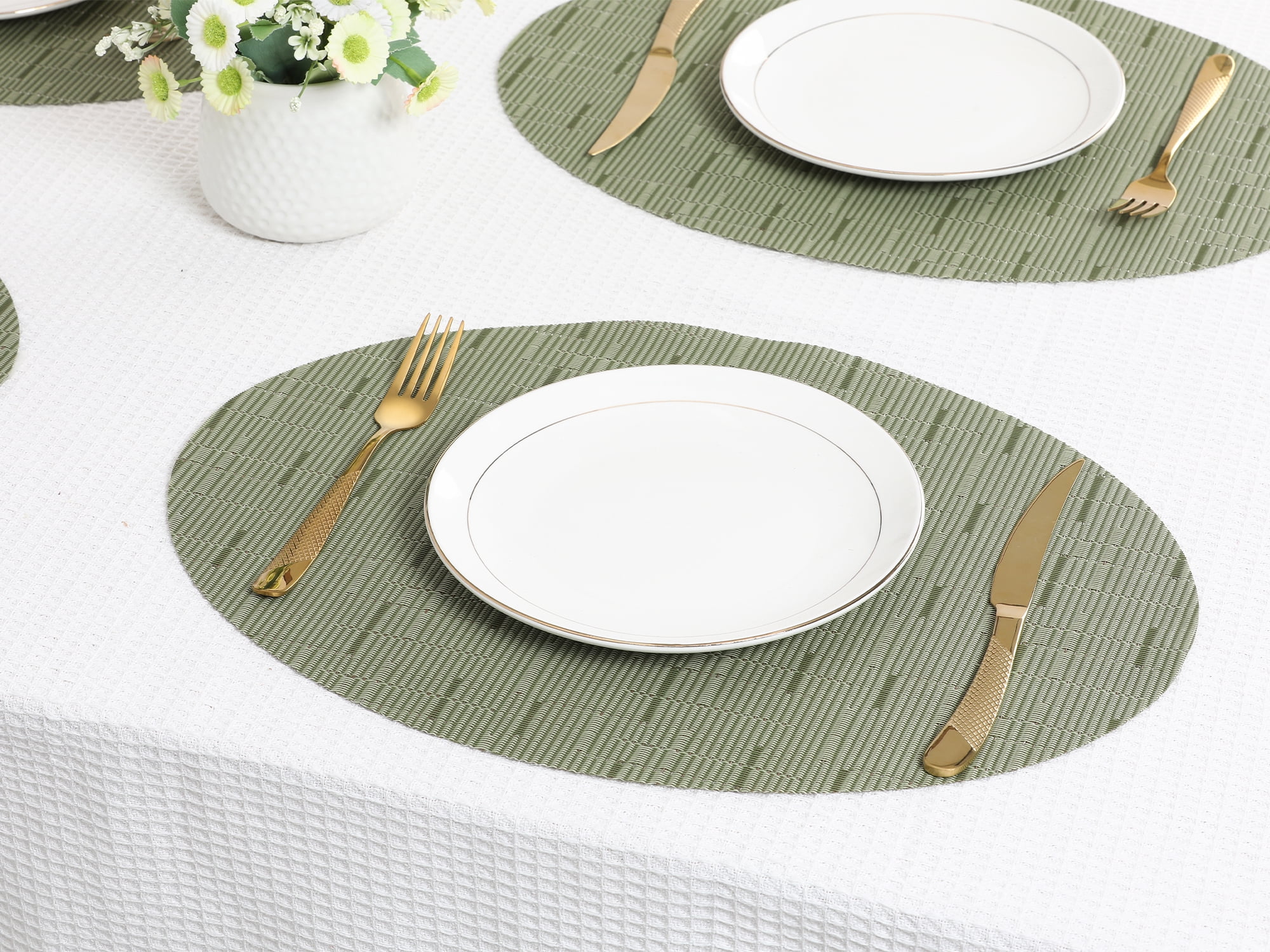 REGALWOVEN Placemats Set of 6 Oval Placemats for Kitchen Dining Table Decor Table Placemats Wipeable Table Mat Green 18*12.5Inch