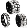 thumbnail image 1 of Pulsera unisex de cuero genuino negro con tachuelas plateadas y estilo gótico punk glam de los años 80, 1 of 4