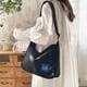 thumbnail image 4 of Bolso de Hombro de Lona Qarigey Estilo Informal Negro Pequeño AP018628-04, 4 of 6