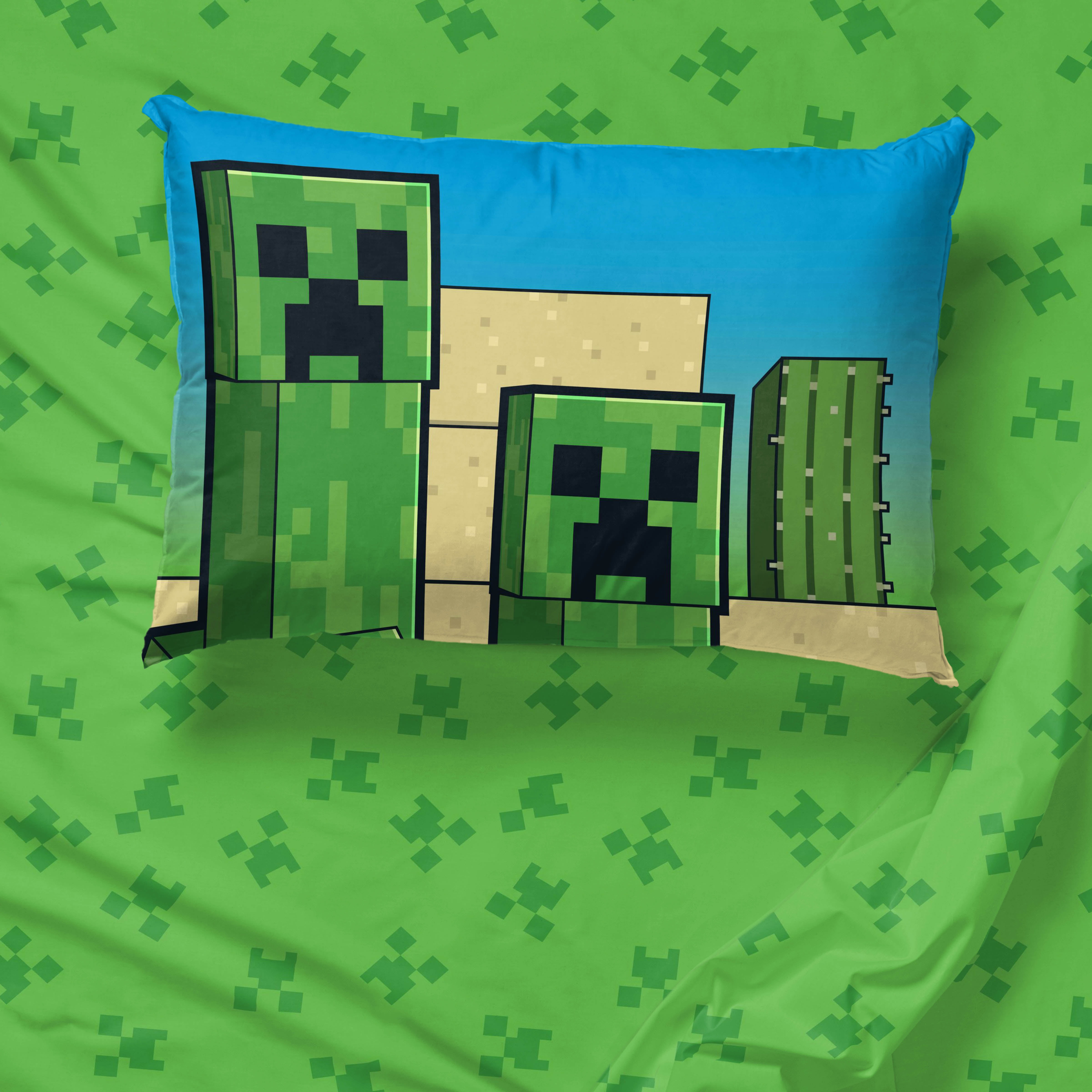 Minecraft Desert Mob Action 5 Piece Twin Size Kids Comforter Set with Sham - Gaming Bed Sets for Kids and Teens