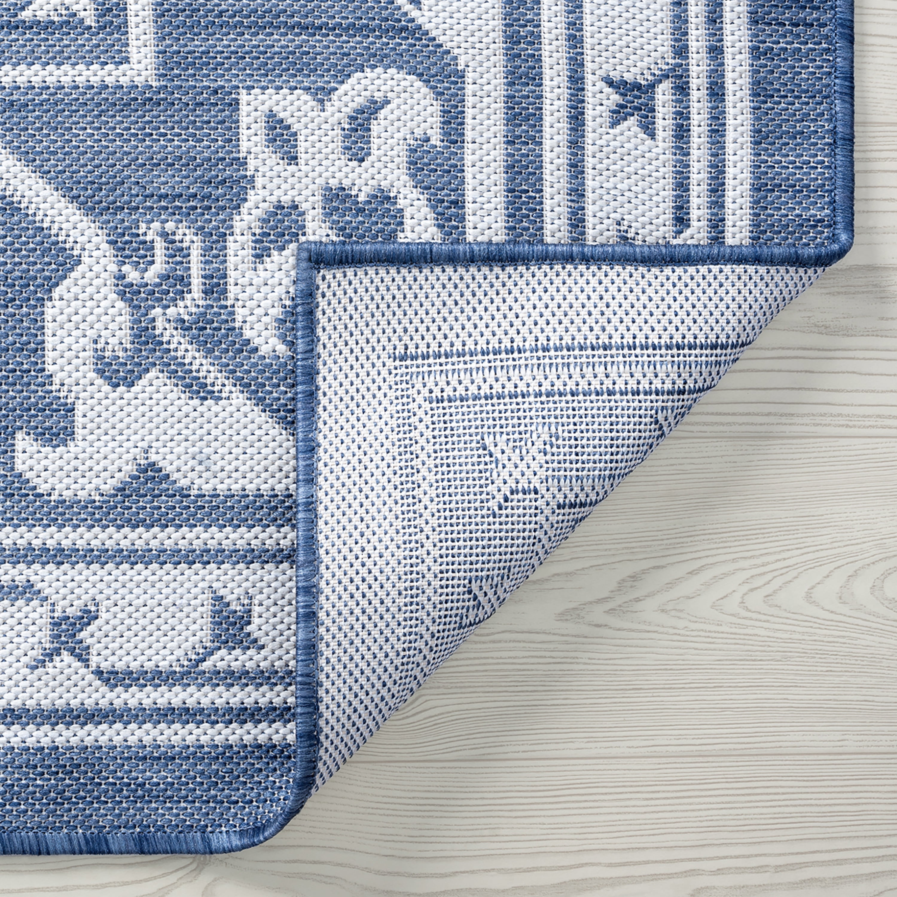 Bliss Rugs Traditional Medallion Indoor Outdoor Area Rug for Patio, Porch, Garden | Blue, 4' x 5'3''