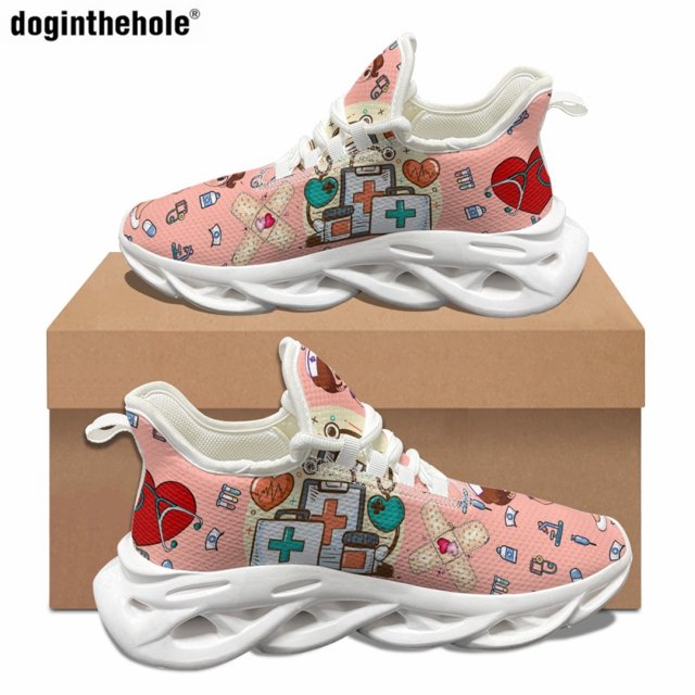 Doginthehole - Zapatos planos informales, transpirables y cómodos de verano para mujer, con estampado de enfermera y equipo médico, zapatillas para correr para mujer