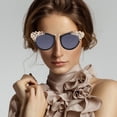 thumbnail image 4 of Gafas de sol con diamantes de imitación, modernas y retro, con protección solar para exteriores., 4 of 7