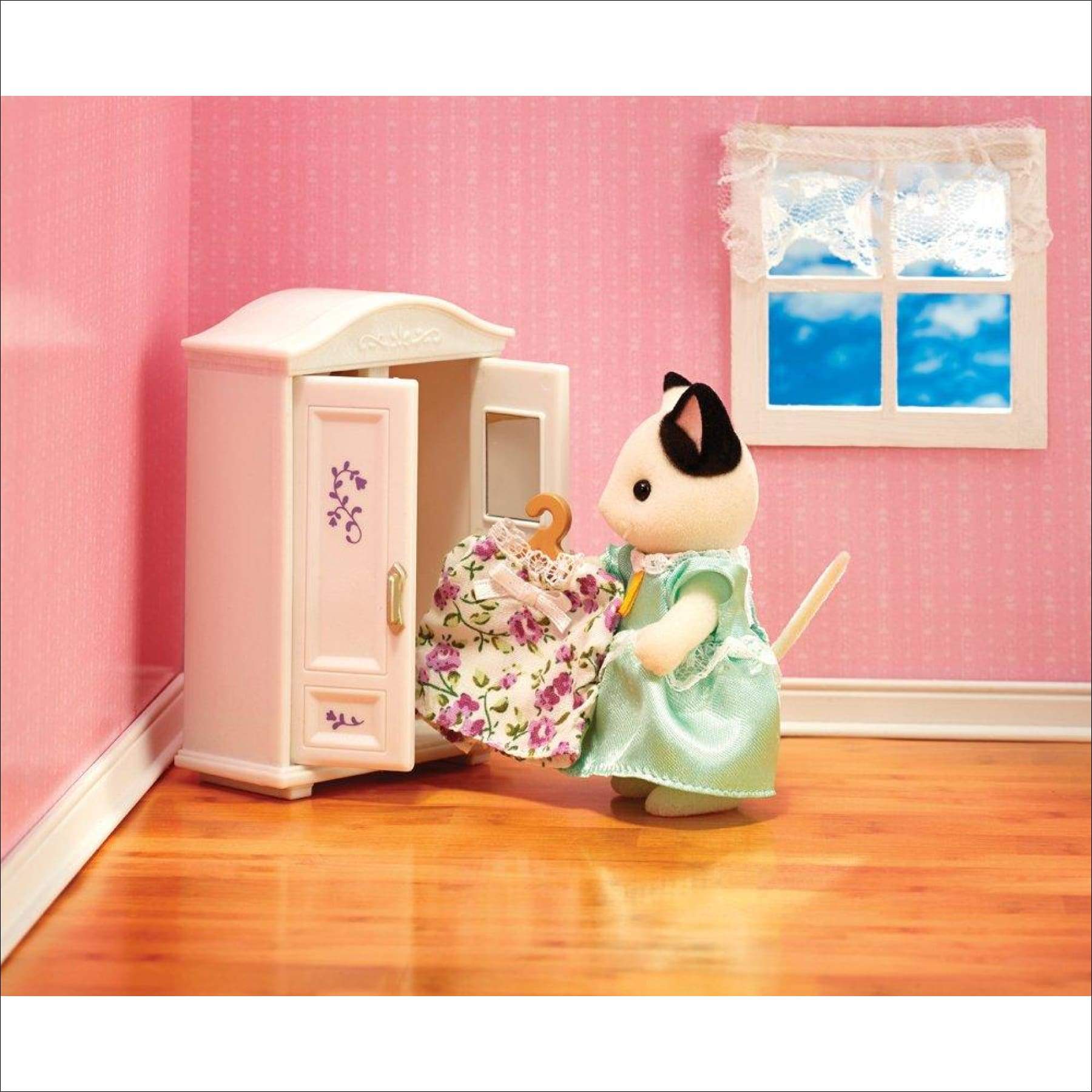 calico critters deluxe floral bedroom set