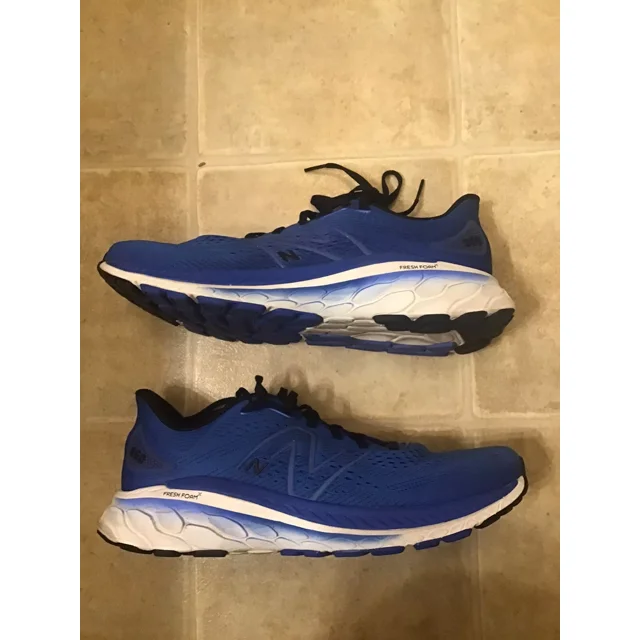 New Balance 860 Men’s Size 11 Preowned Great Condition!!