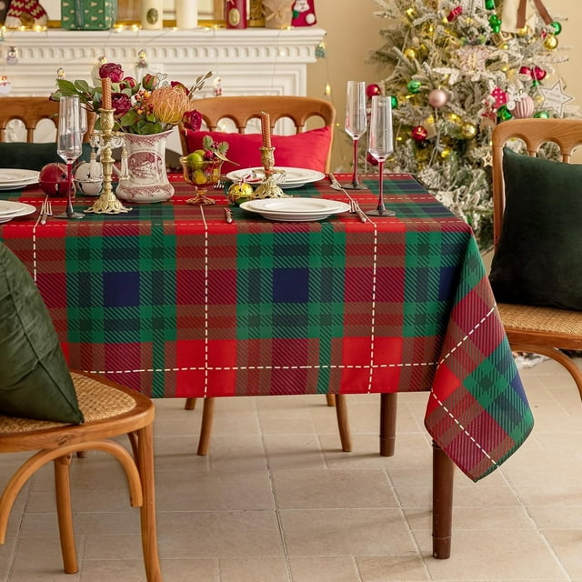 Romanstile Christmas Rectangle Green Plaid Tablecloth - 60 x 84 Inch - Checkered Water Stain Resistant Table Cover, Washable Polyester Table Cloth for Xmas Dinner/Party Decoration/Holiday