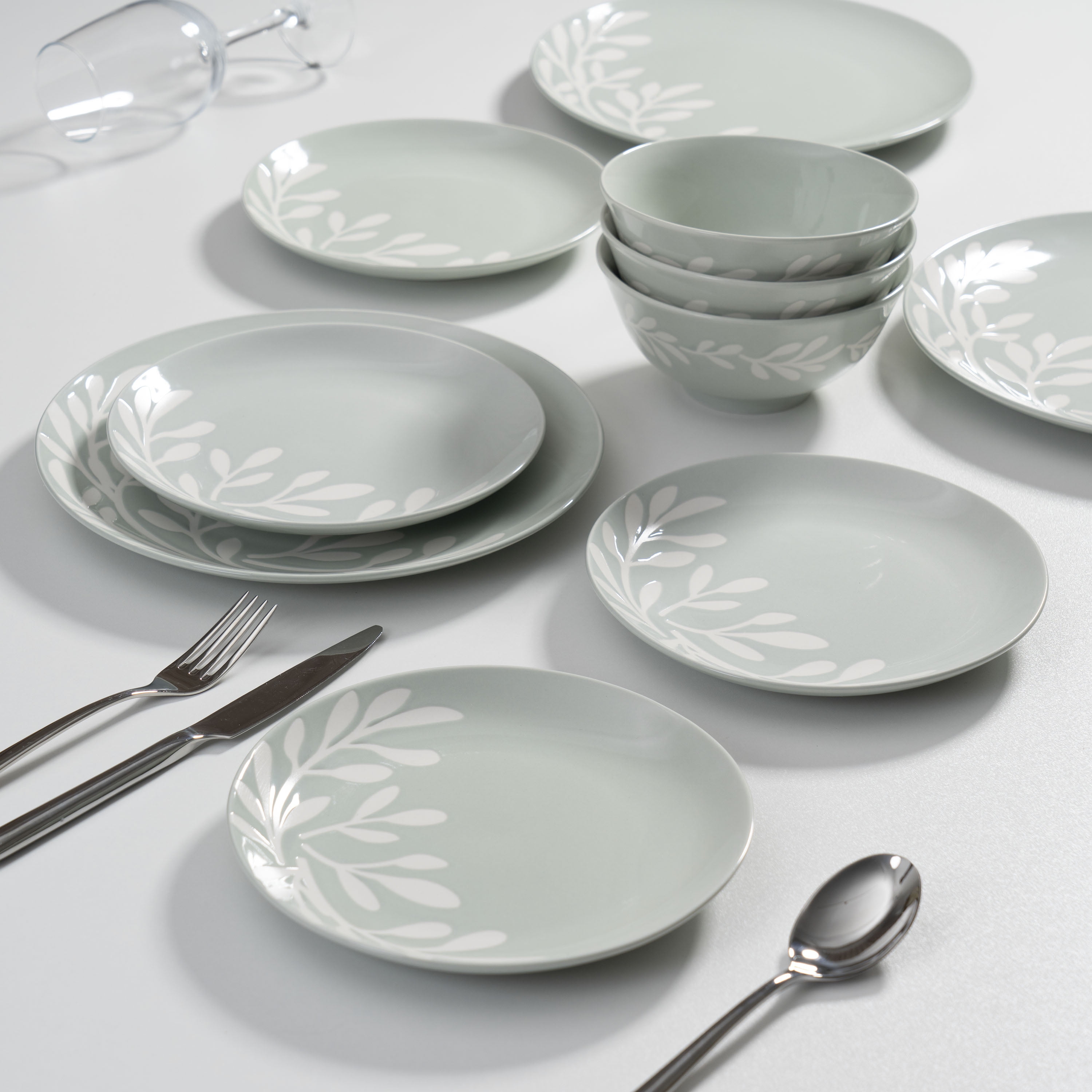 Mainstays Emelie Green 12-Piece Stoneware Dinnerware Set