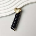 thumbnail image 1 of Salud y belleza, Cuidado personal, Productos de peinado, Coleteros, Artefacto para tejer el cabello, Pinza para peinar el cabello, Ideal para hacer coletas y trenzas, Banda para el cuello de cuero, 1 of 2